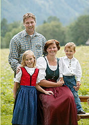 Familie Kitzmantel, Winterurlaub im Tirol
